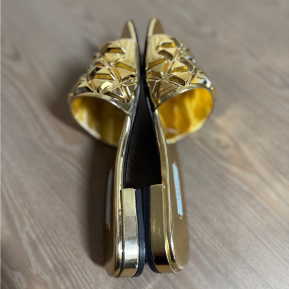 Pre-loved Prada Gold Studded Flats - Picture 5 of 13